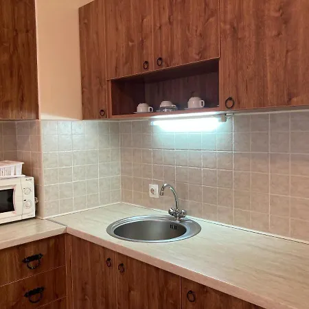 Apartment Bright & Lovely In With Free And Garage